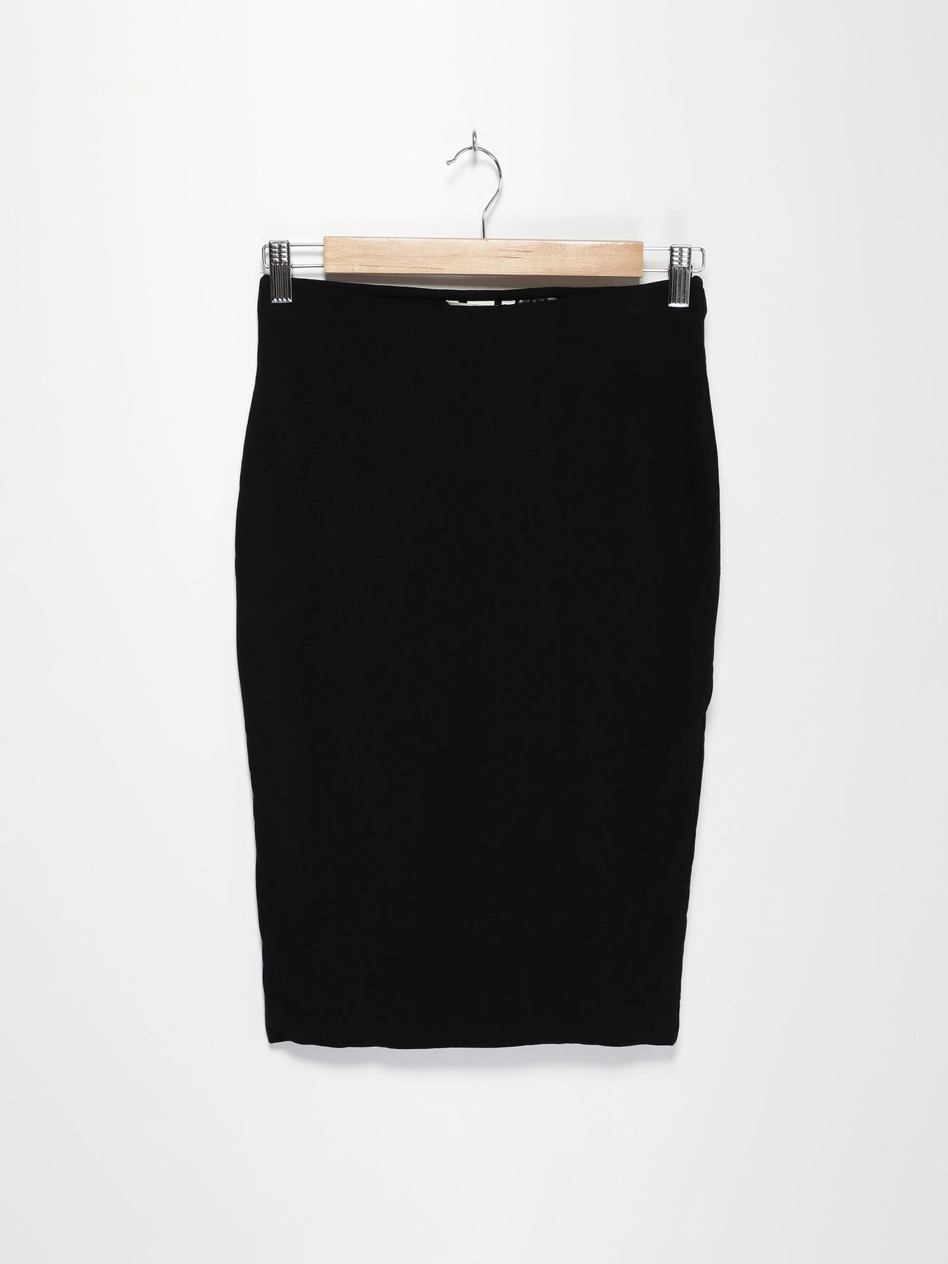 Юбки H&M модель 0215922_чорний Юбки H&M модель 0215922_чорний Фото