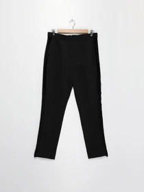 Брюки H&M модель 0303336_чорний Фото