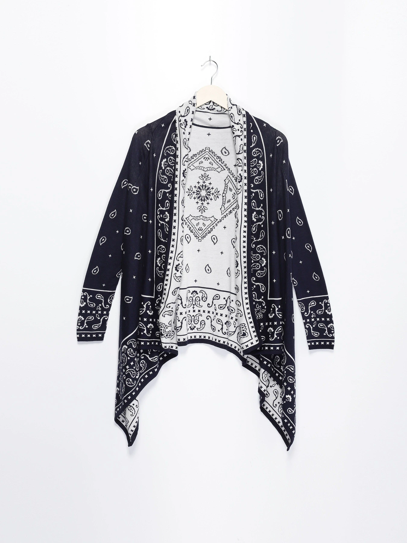 Свитры и кардиганы H&M модель 0310167_т.синій комб. Свитры и кардиганы H&M модель 0310167_т.синій комб. Фото