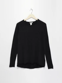 Светри та кардигани H&M модель 0311306_чорний Фото