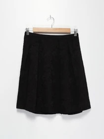 Юбки H&M модель 0313131_чорний Фото