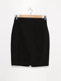 Юбки H&M модель 0353088_чорний Фото