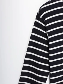 Худи и свитшоты H&M модель 0369221_т.синій з білим Фото
