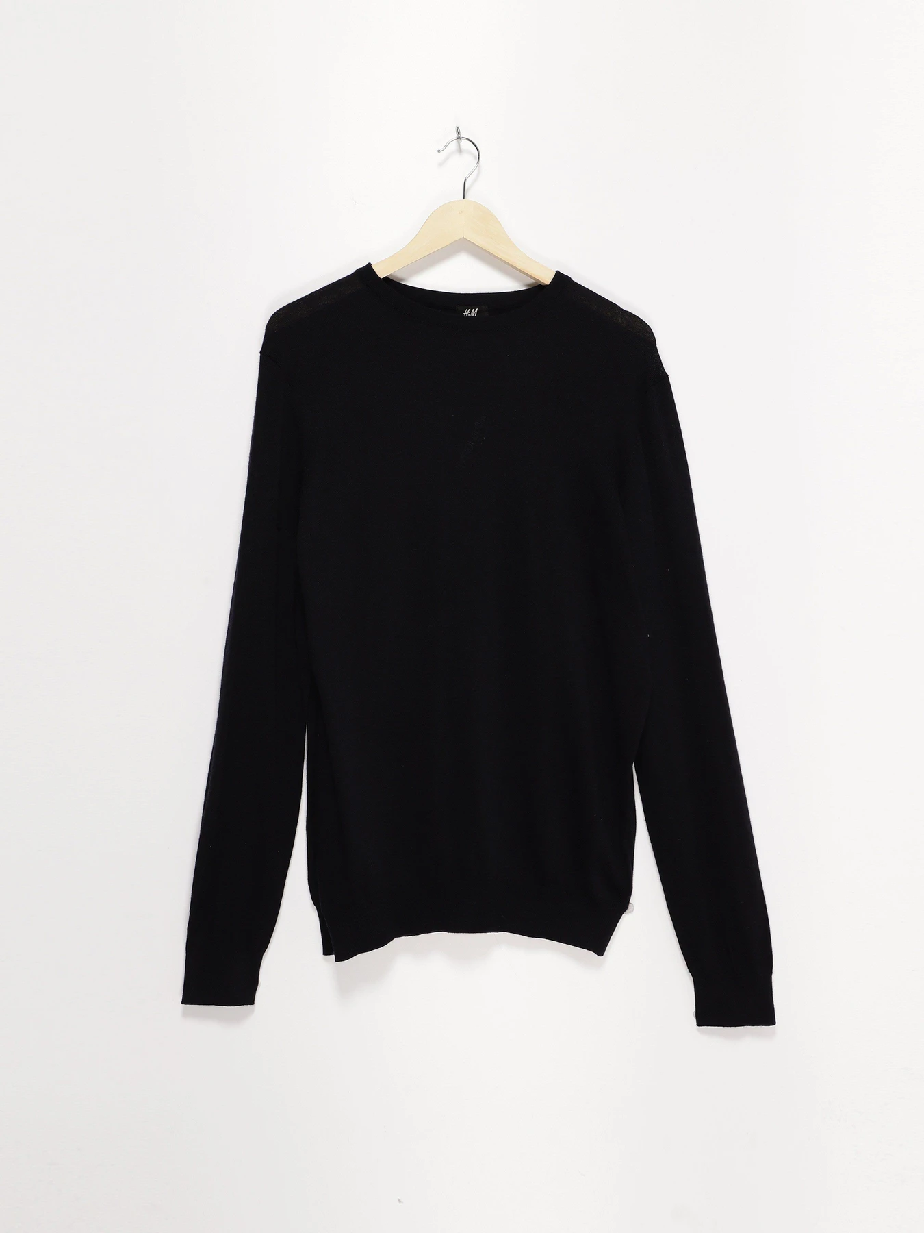 Светри та кардигани H&M модель 0378447_чорний Светри та кардигани H&M модель 0378447_чорний Фото