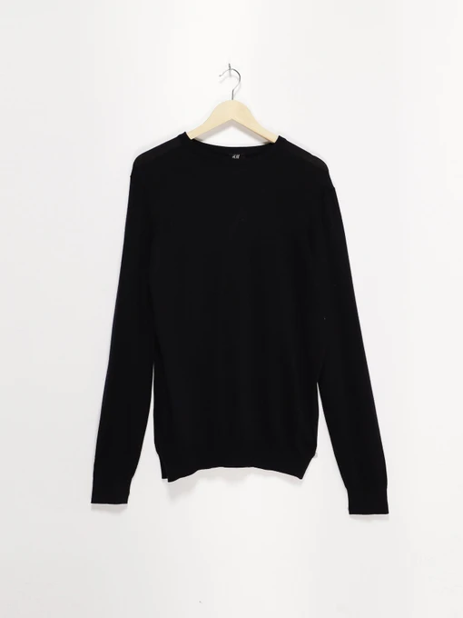 Свитры и кардиганы H&M модель 0378447_чорний Фото