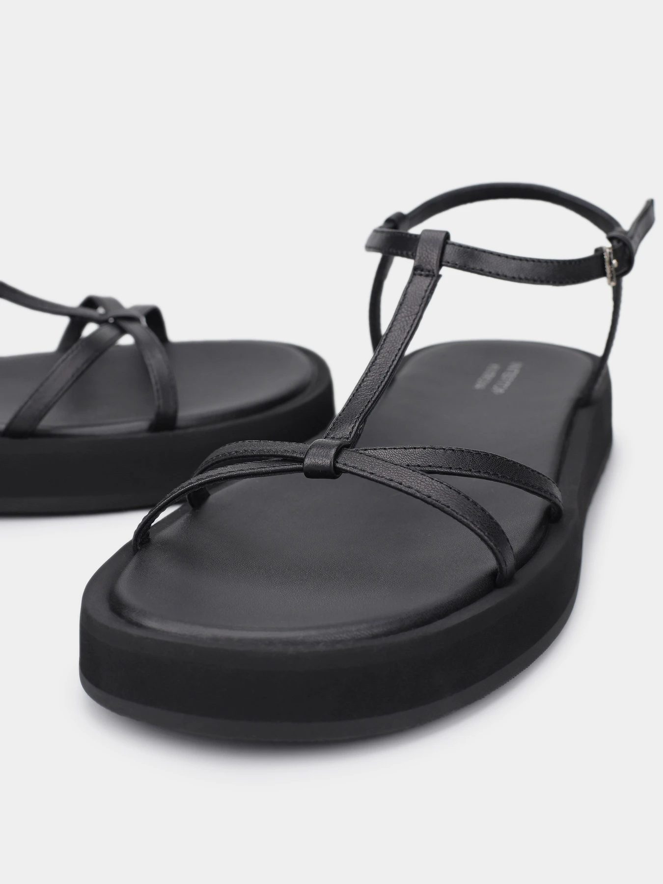 Сандалии INTERTOP x KVITKOVA модель 312-1003/101 Сандалии INTERTOP x KVITKOVA модель 312-1003/101 Фото
