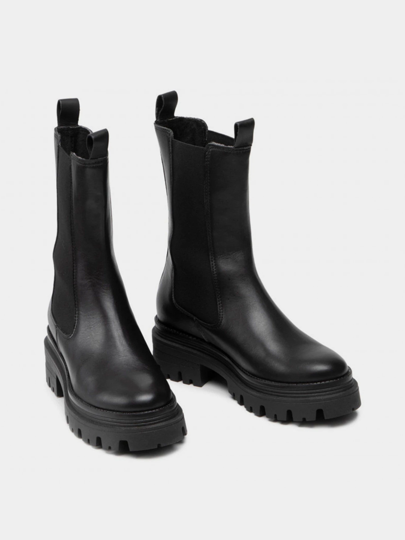 Ботинки и сапоги Tamaris Chelsea модель 1-1-25498-29 003 BLACK LEATHER Фото