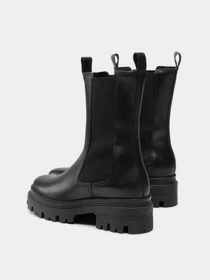 Ботинки и сапоги Tamaris Chelsea модель 1-1-25498-29 003 BLACK LEATHER Фото