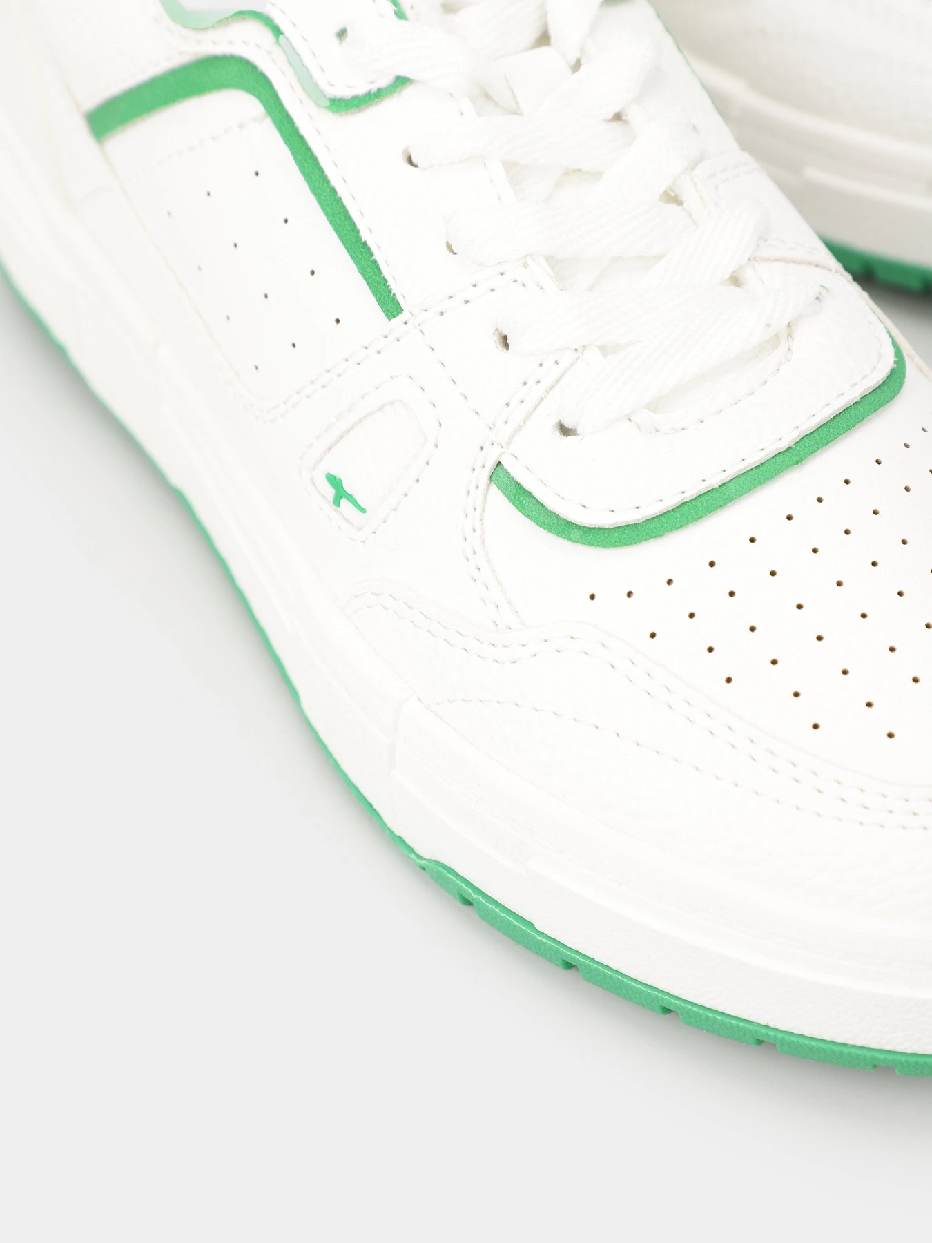 Кеды Tamaris модель 1-1-23720-30 177 WHITE/GREEN Кеды Tamaris модель 1-1-23720-30 177 WHITE/GREEN Фото