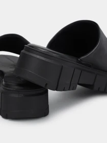 Шлёпанцы Tamaris модель 1-1-27252-20 007 BLACK UNI Фото