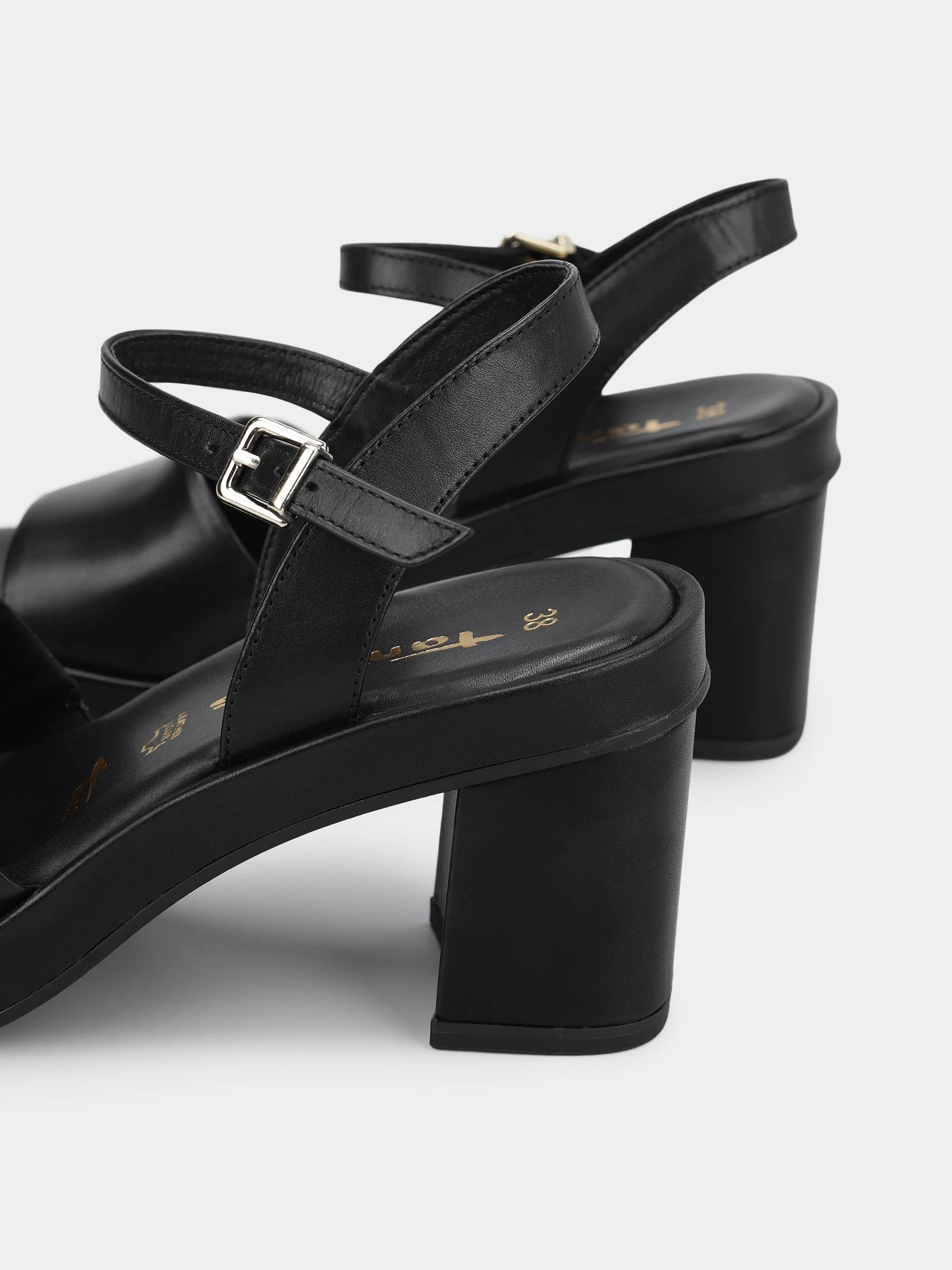 Босоножки Tamaris модель 1-1-28075-20 003 BLACK LEATHER Босоножки Tamaris модель 1-1-28075-20 003 BLACK LEATHER Фото