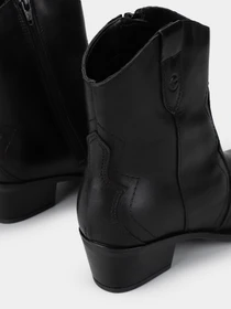 Ботинки и сапоги Tamaris модель 1-1-25702-41-003 Фото