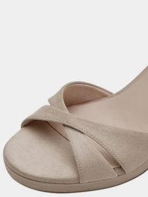 Босоножки Tamaris модель 1-28078-42-418 Фото