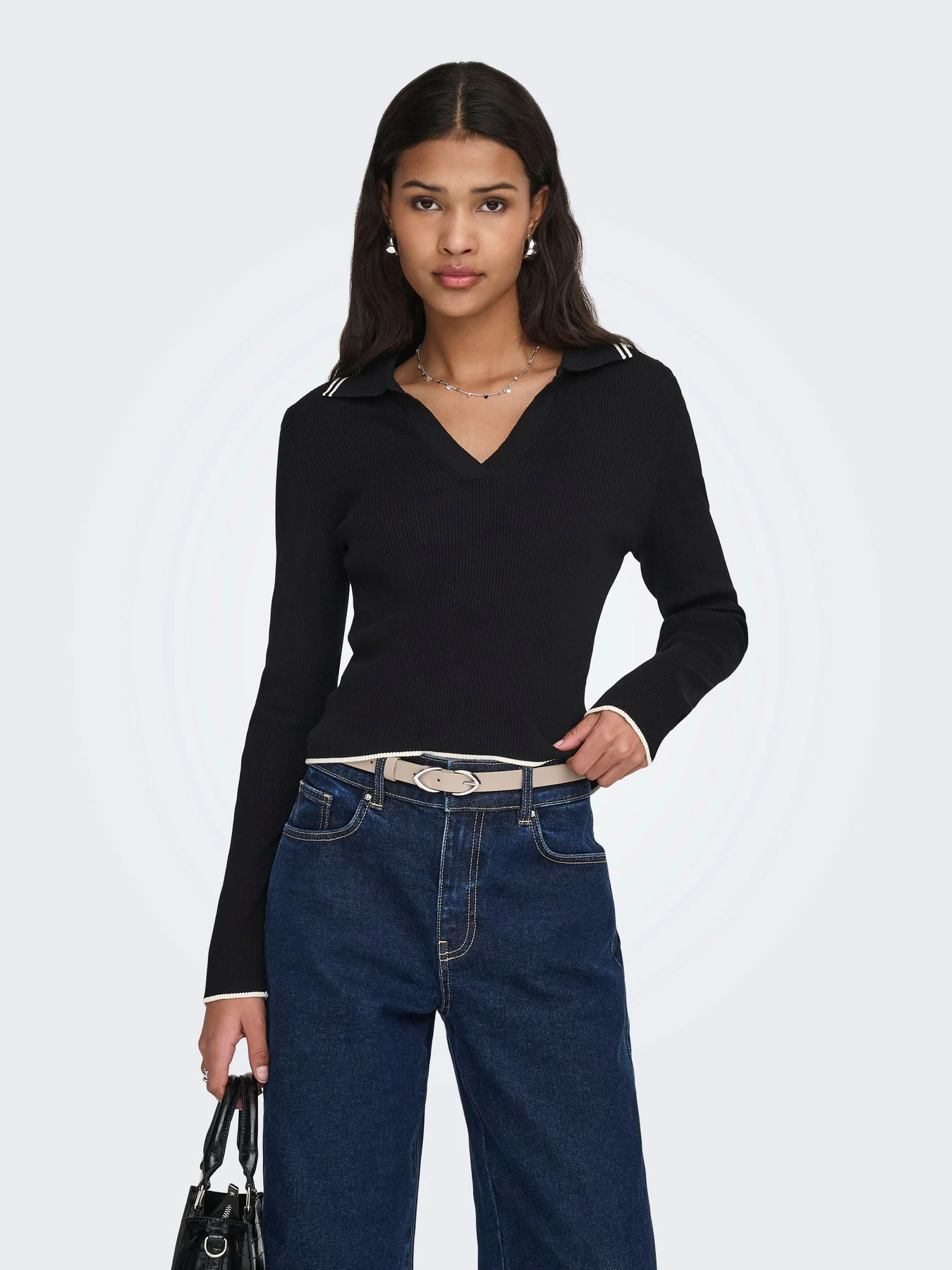 Свитеры и кардиганы JDY NANNA L/S SHORT COLLAR PULLOVE модель 15379117_Black W. eggnog contrast Свитеры и кардиганы JDY NANNA L/S SHORT COLLAR PULLOVE модель 15379117_Black W. eggnog contrast Фото