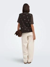 Куртки и дубленки JDY SIMINA TEDDY HEART EMB WAISTCO модель 15392245_Chocolate Torte HEART EMB Фото