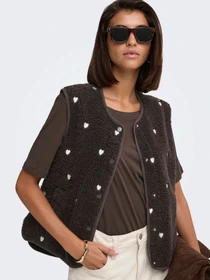 Куртки и дубленки JDY SIMINA TEDDY HEART EMB WAISTCO модель 15392245_Chocolate Torte HEART EMB Фото