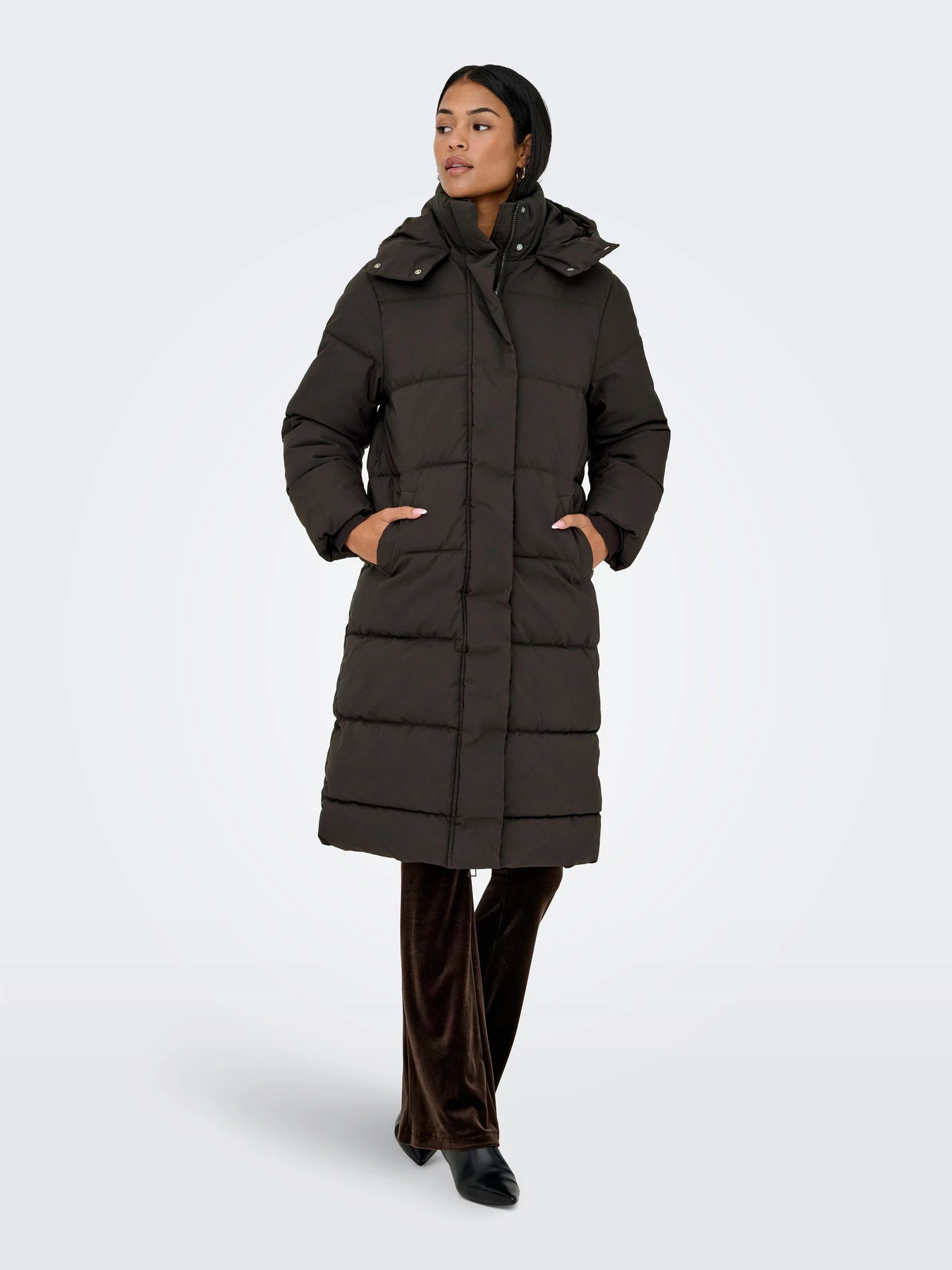 Куртки и дубленки JDY MAJA LONG PADDED JACKET OTW модель 15341701_Chocolate Torte DTM JDY LI Куртки и дубленки JDY MAJA LONG PADDED JACKET OTW модель 15341701_Chocolate Torte DTM JDY LI Фото