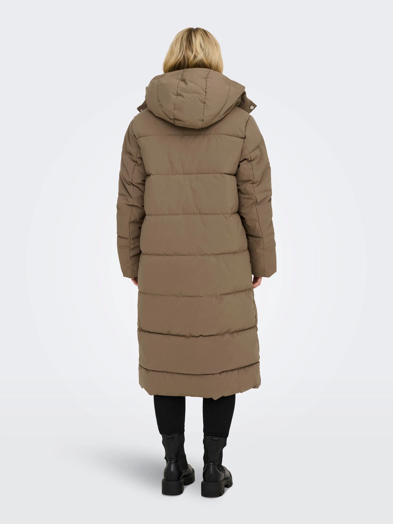 Куртки и дубленки JDY MAJA LONG PADDED JACKET OTW модель 15341701_Shitake DTM JDY LINING Куртки и дубленки JDY MAJA LONG PADDED JACKET OTW модель 15341701_Shitake DTM JDY LINING Фото