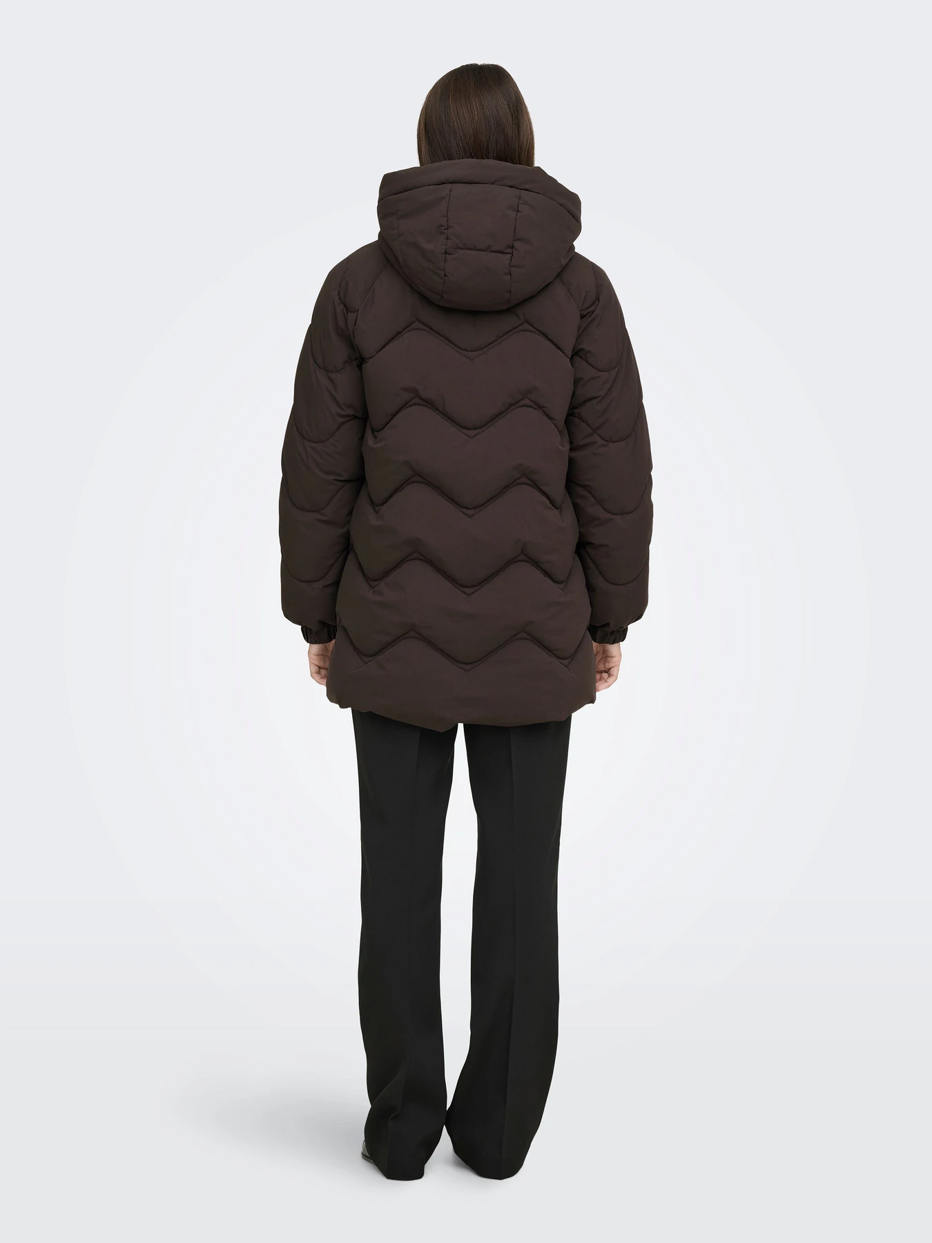 Куртки и дубленки JDY POWER LONG HOOD PUFFER OTW модель 15376542_Chocolate Torte Куртки и дубленки JDY POWER LONG HOOD PUFFER OTW модель 15376542_Chocolate Torte Фото