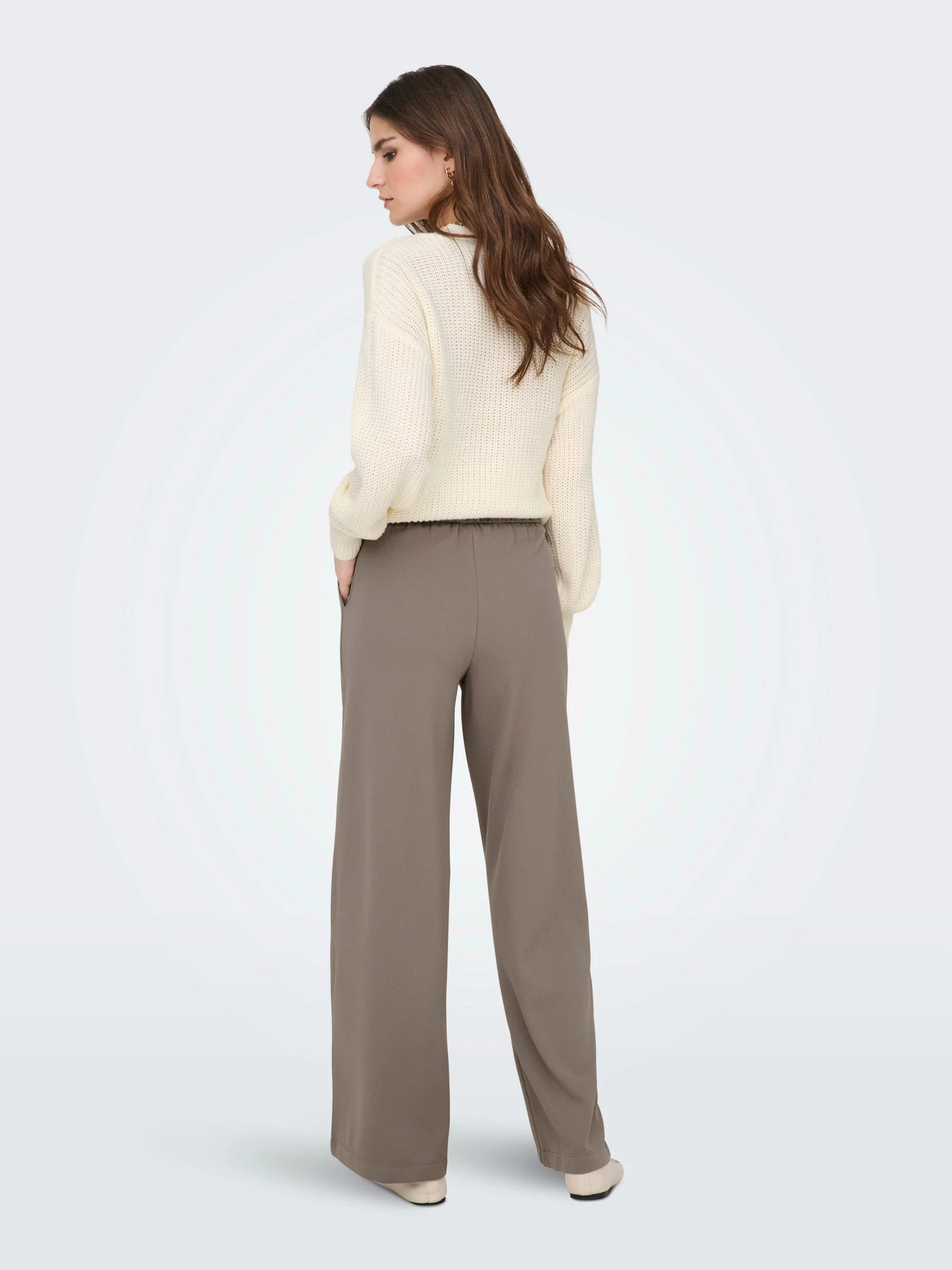 Брюки JDY GEGGO LIFE NEW LONG PANT модель 15208430_Driftwood BLACK BUTTONS Брюки JDY GEGGO LIFE NEW LONG PANT модель 15208430_Driftwood BLACK BUTTONS Фото