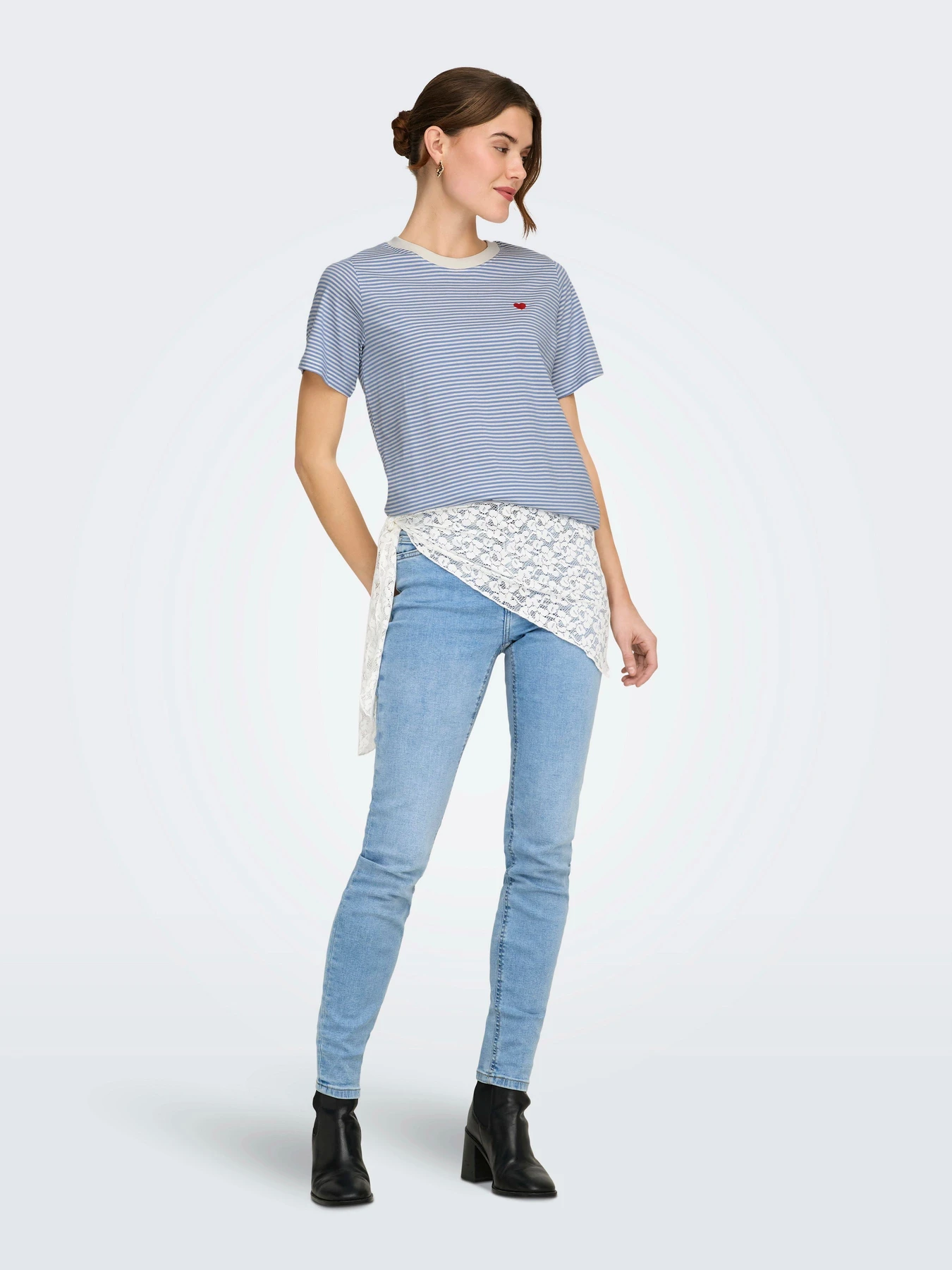 Футболки и поло JDY PISA S/S PRINT TOP модель 15298612_Ebb And Flow CD STRIPES AN Футболки и поло JDY PISA S/S PRINT TOP модель 15298612_Ebb And Flow CD STRIPES AN Фото