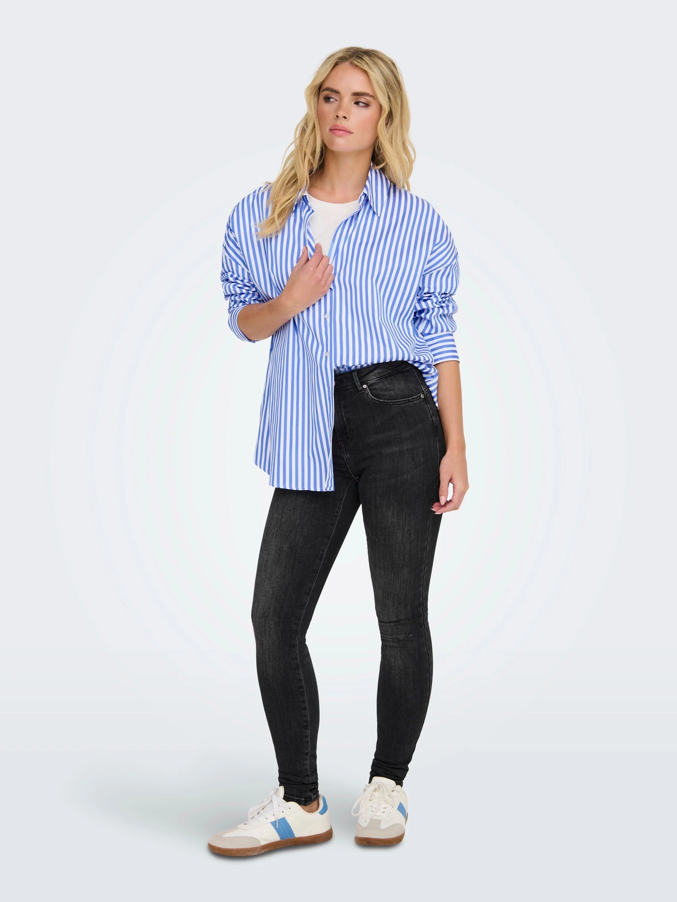 Рубашки JDY VESPER L/S LOOSE SHIRT модель 15338857_Cloud Dancer CORNFLOWER BL Рубашки JDY VESPER L/S LOOSE SHIRT модель 15338857_Cloud Dancer CORNFLOWER BL Фото