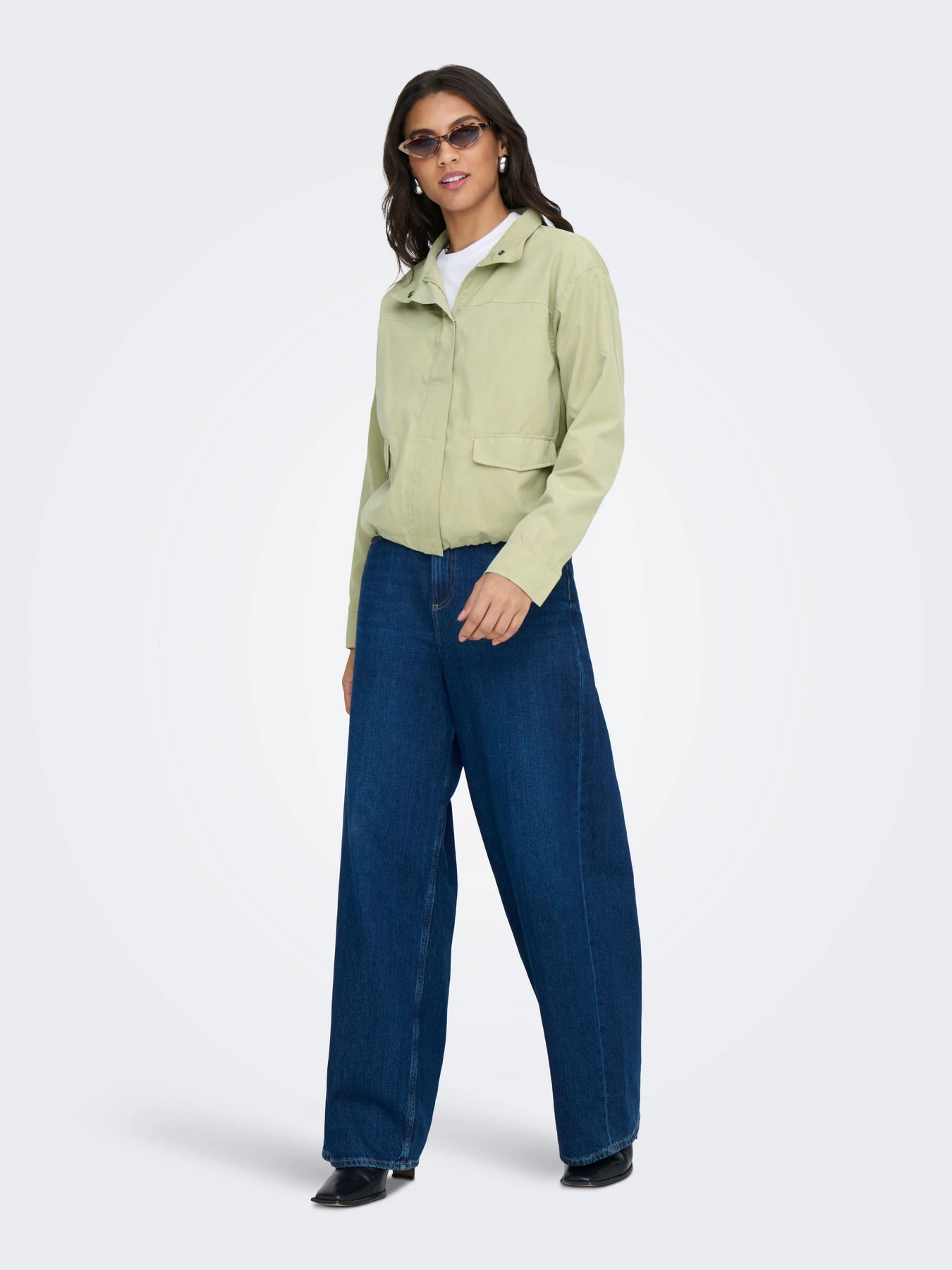 Куртки и дубленки JDY HAZEN SHINE SHORT JACKET модель 15363431_Elm Куртки и дубленки JDY HAZEN SHINE SHORT JACKET модель 15363431_Elm Фото