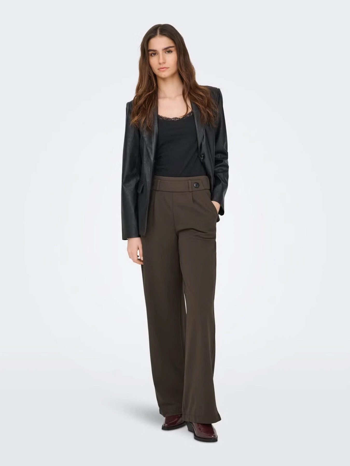 Брюки JDY GEGGO LIFE NEW LONG PANT модель 15208430_Chocolate Brown BLACK BUTT Фото