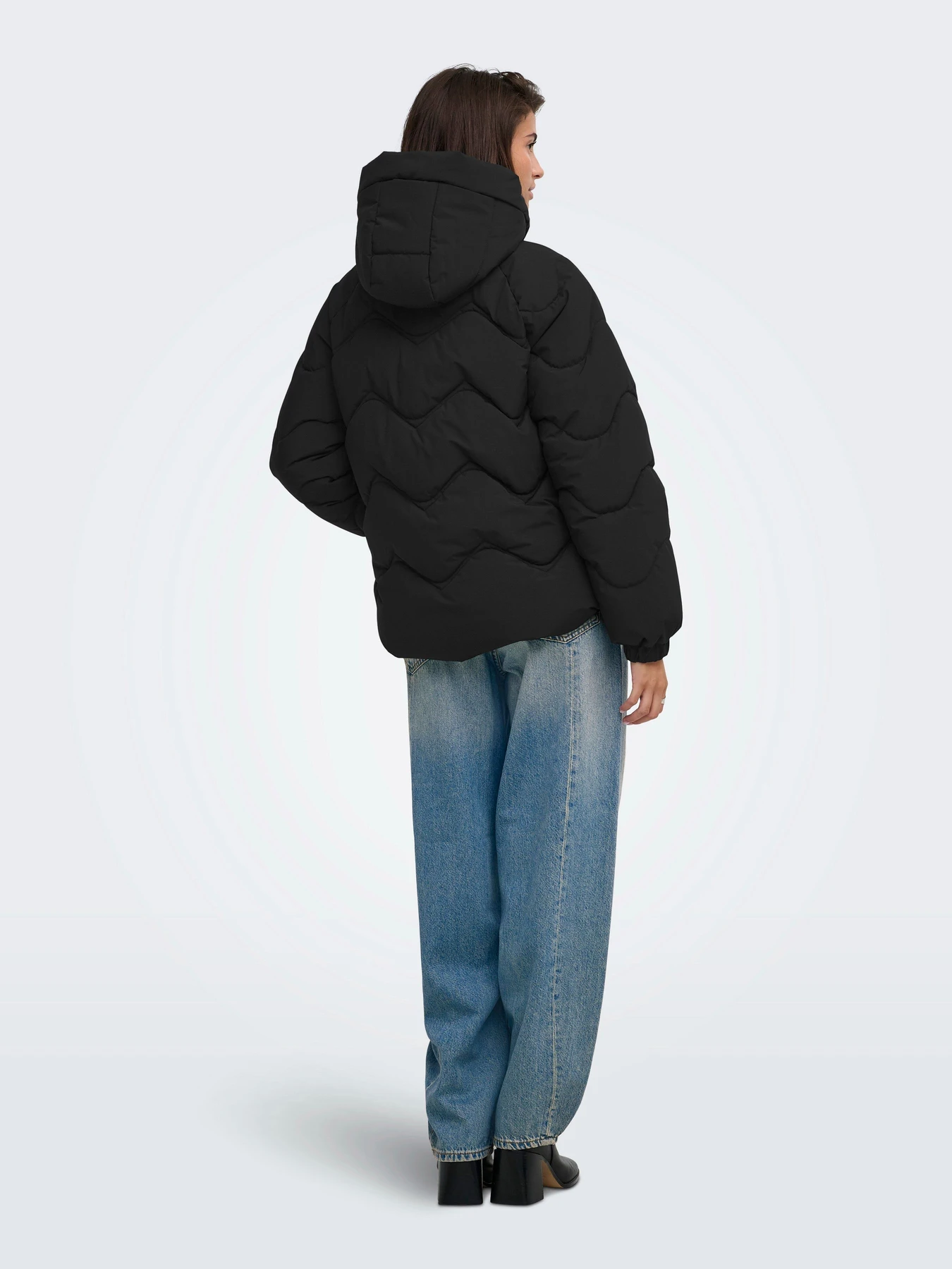 Куртки та дублянки JDY POWER SHORT HOOD PUFFER OTW модель 15376541_Black Фото