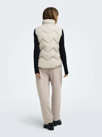 Куртки та дублянки JDY POWER SHORT WAISTCOAT OTW модель 15376543_Silver Lining Фото