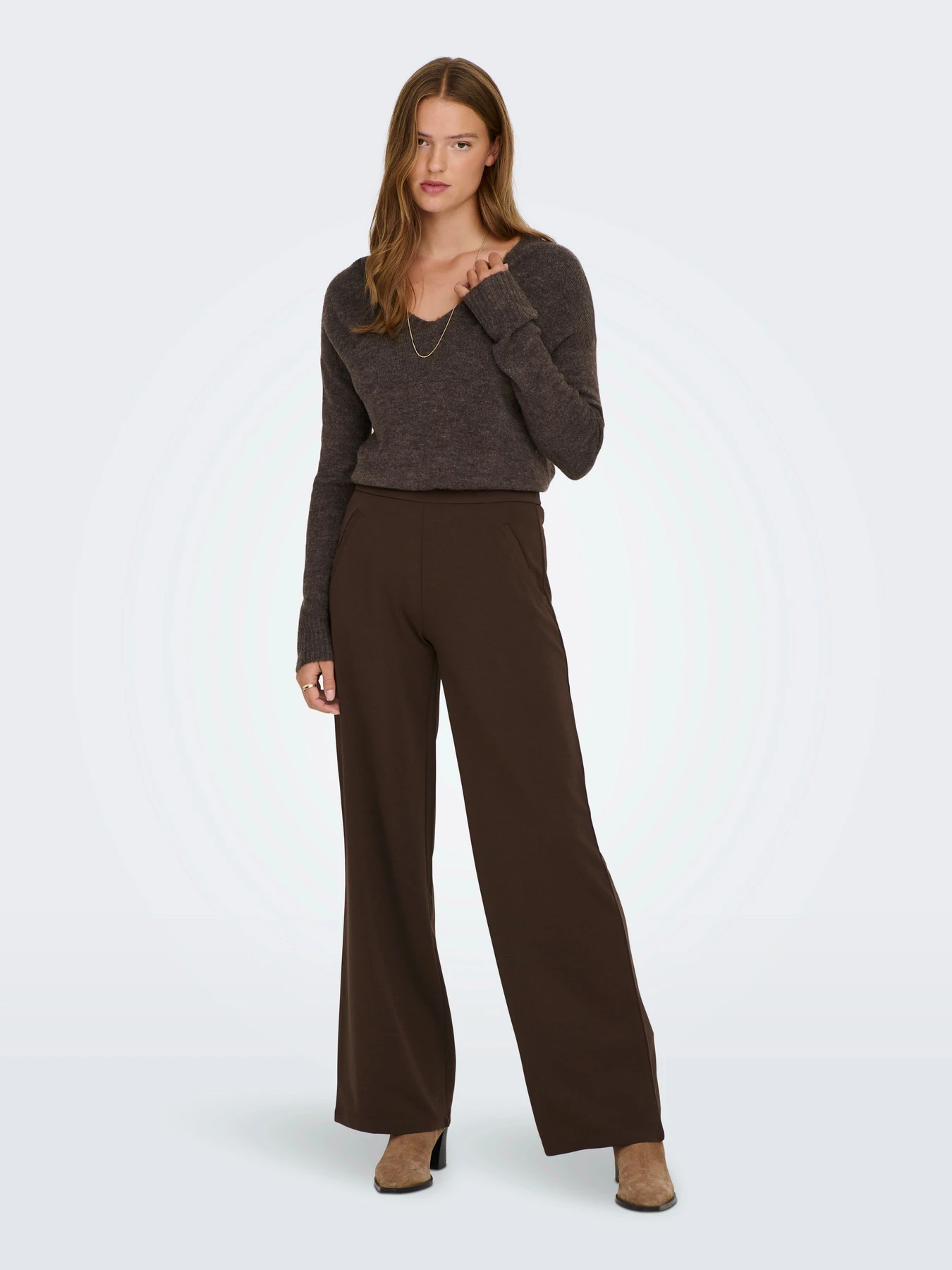 Свитры и кардиганы JDY ELANORA L/S V-NECK PULLO. KNT модель 15207823_Bracken MELANGE Свитры и кардиганы JDY ELANORA L/S V-NECK PULLO. KNT модель 15207823_Bracken MELANGE Фото