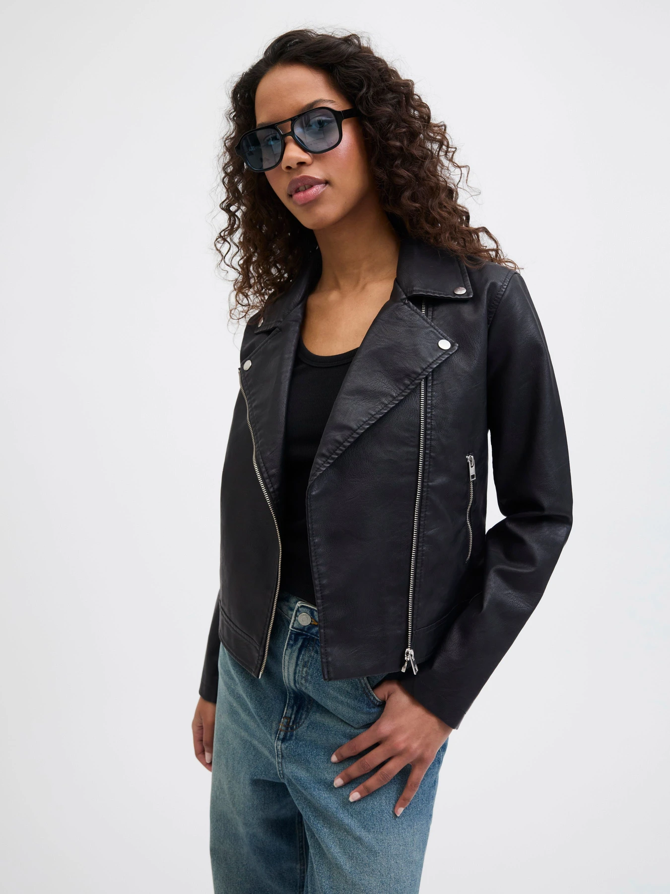 Куртки та дублянки JJXX GAIL FAUX LEATHER BIKER JACKET модель 12206262_Black Куртки та дублянки JJXX GAIL FAUX LEATHER BIKER JACKET модель 12206262_Black Фото