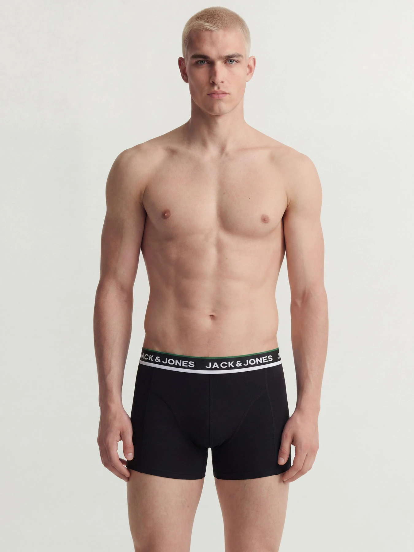 Нижнее белье JACK & JONES SWAY SOLID TRUNKS модель 12298997_Black Black - Black Нижнее белье JACK & JONES SWAY SOLID TRUNKS модель 12298997_Black Black - Black Фото