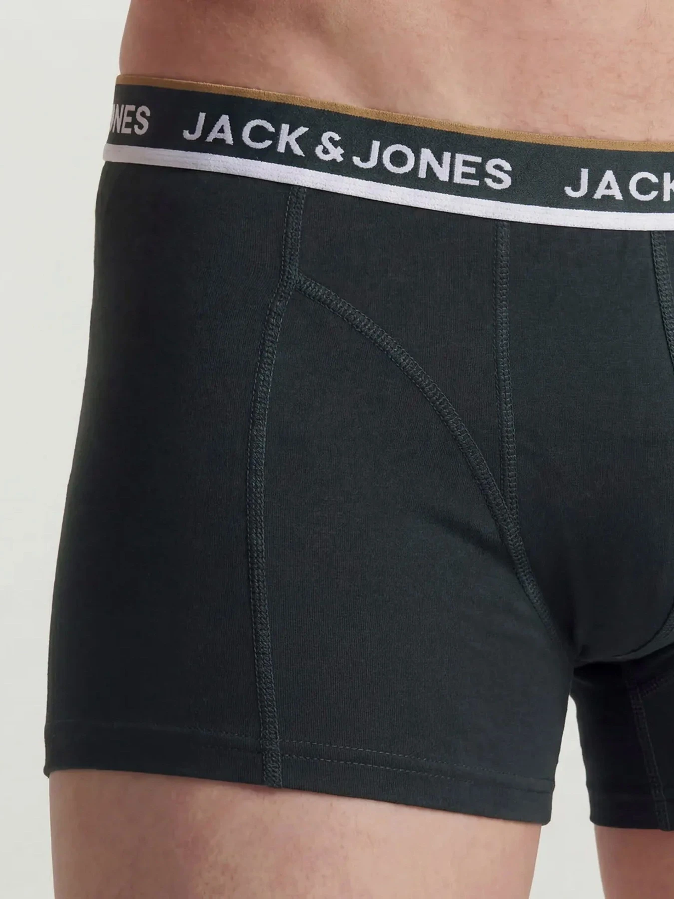 Нижнее белье JACK & JONES SWAY SOLID TRUNKS модель 12298997_Scarab DGM - Black Нижнее белье JACK & JONES SWAY SOLID TRUNKS модель 12298997_Scarab DGM - Black Фото