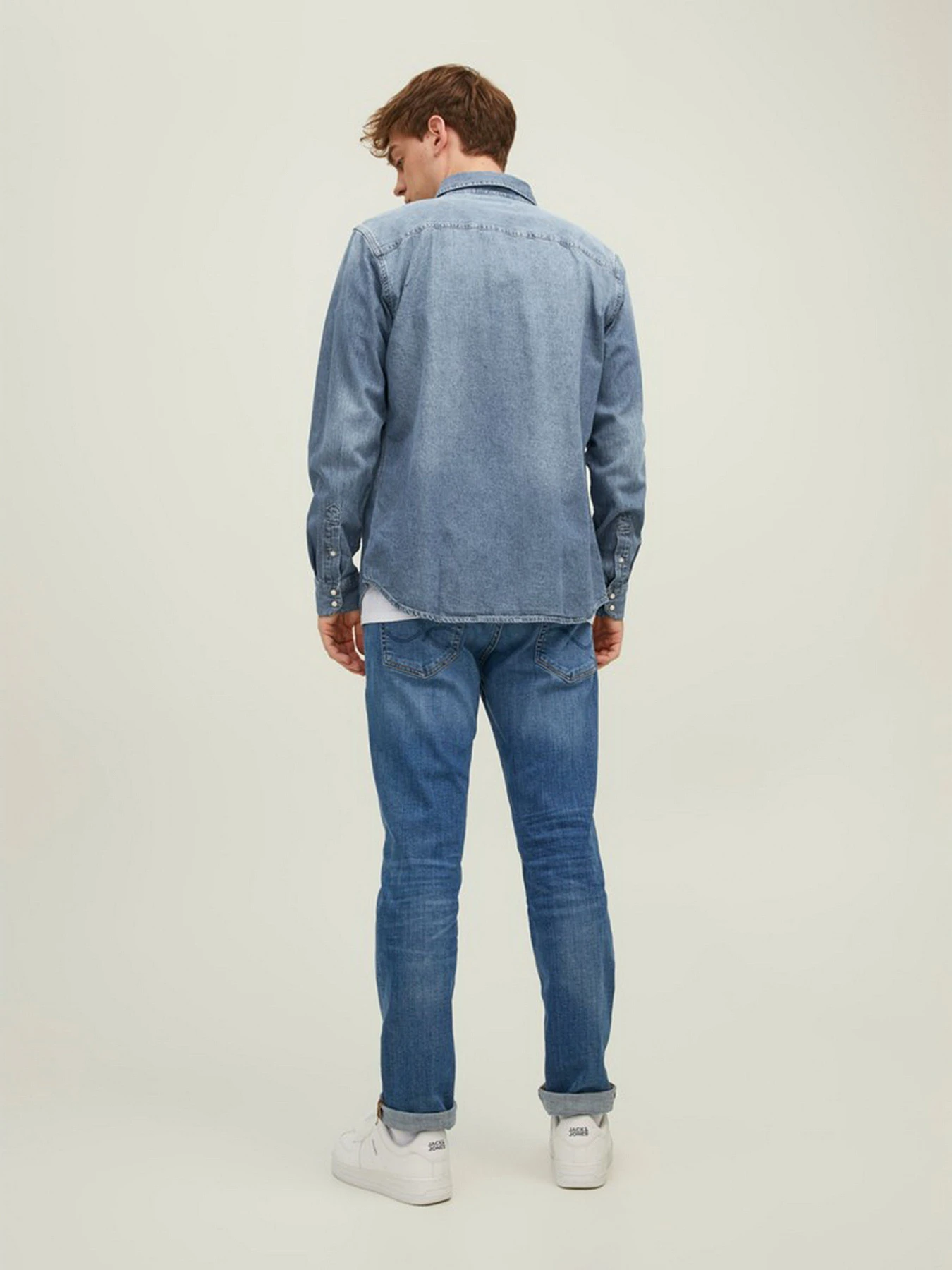 Рубашки JACK & JONES модель 12138115_Medium Blue Denim Фото