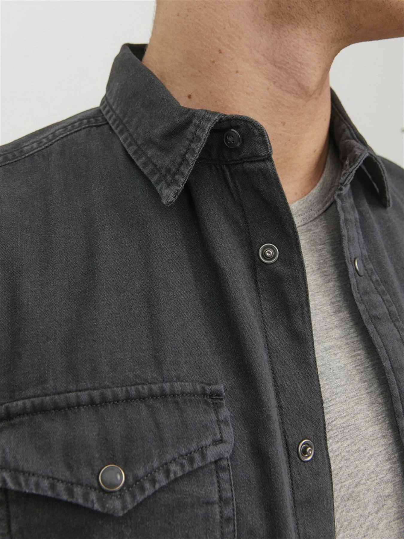 Сорочки JACK & JONES модель 12138115_Black Denim Фото