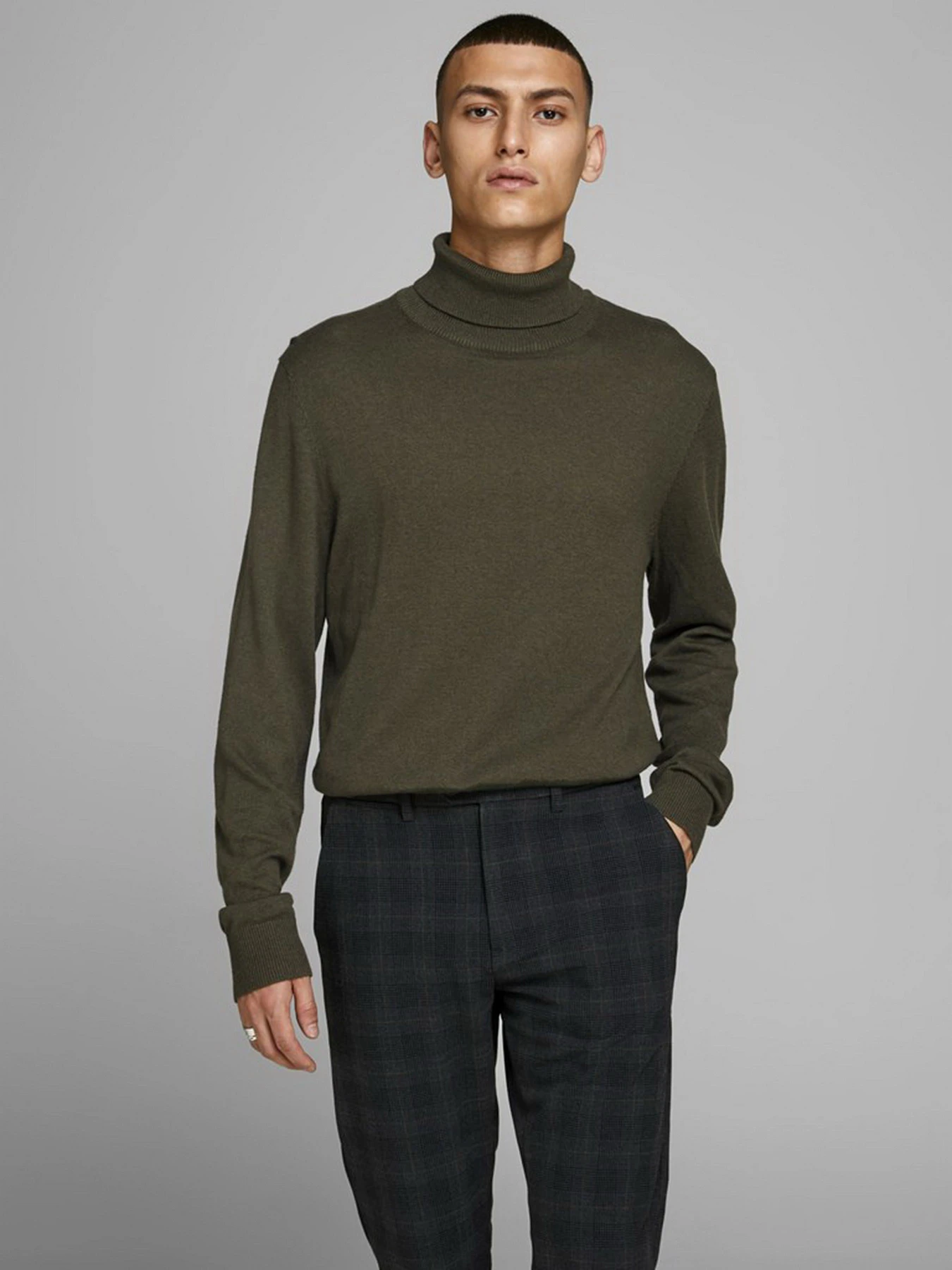 Свитры и кардиганы JACK & JONES модель 12157417_Olive Night Свитры и кардиганы JACK & JONES модель 12157417_Olive Night Фото
