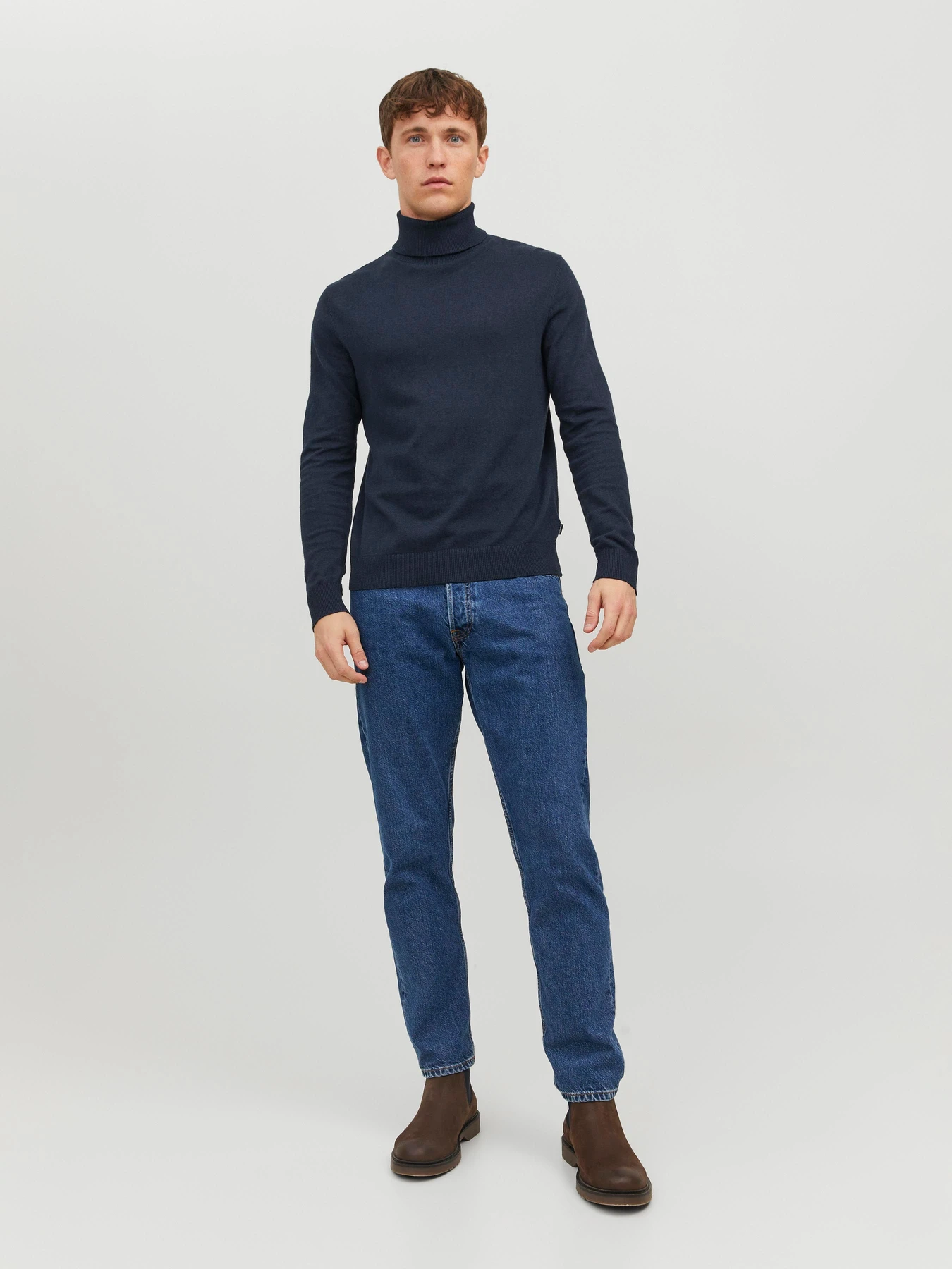 Свитры и кардиганы JACK & JONES EMIL KNIT ROLL NECK модель 12157417_Navy Blazer Свитры и кардиганы JACK & JONES EMIL KNIT ROLL NECK модель 12157417_Navy Blazer Фото