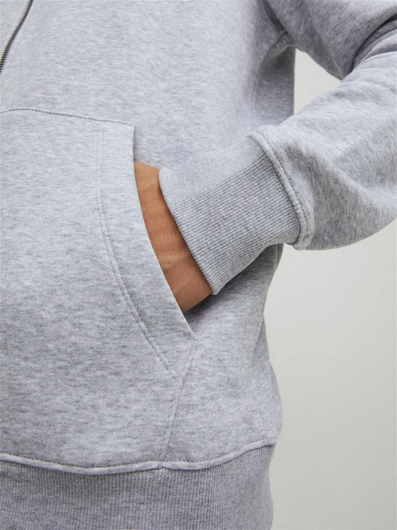 Худи и свитшоты JACK & JONES модель 12210830_Light Grey Melange Худи и свитшоты JACK & JONES модель 12210830_Light Grey Melange Фото