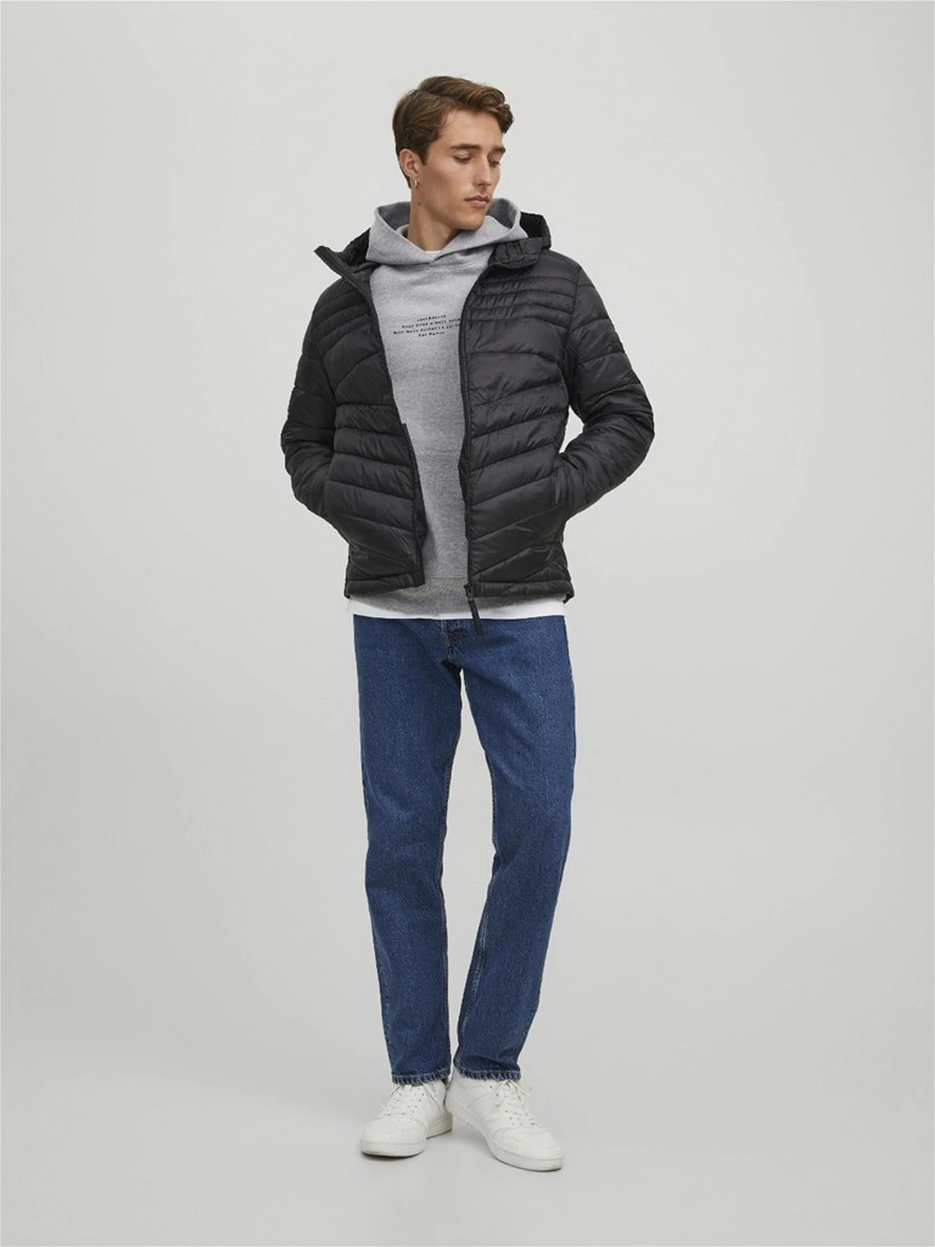 Куртки и дубленки JACK & JONES Hero модель 12211785_Black Фото