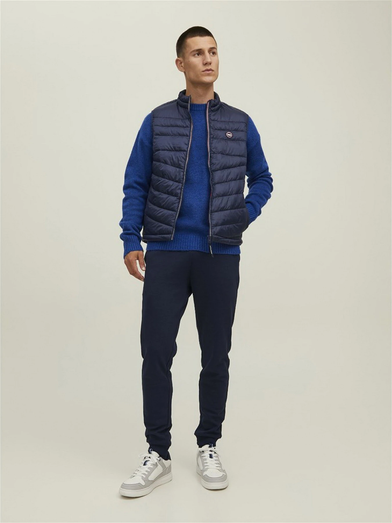 Куртки и дубленки JACK & JONES Hero модель 12211790_Navy Blazer Фото