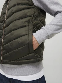 Куртки та дублянки JACK & JONES Hero модель 12211790_Rosin Фото