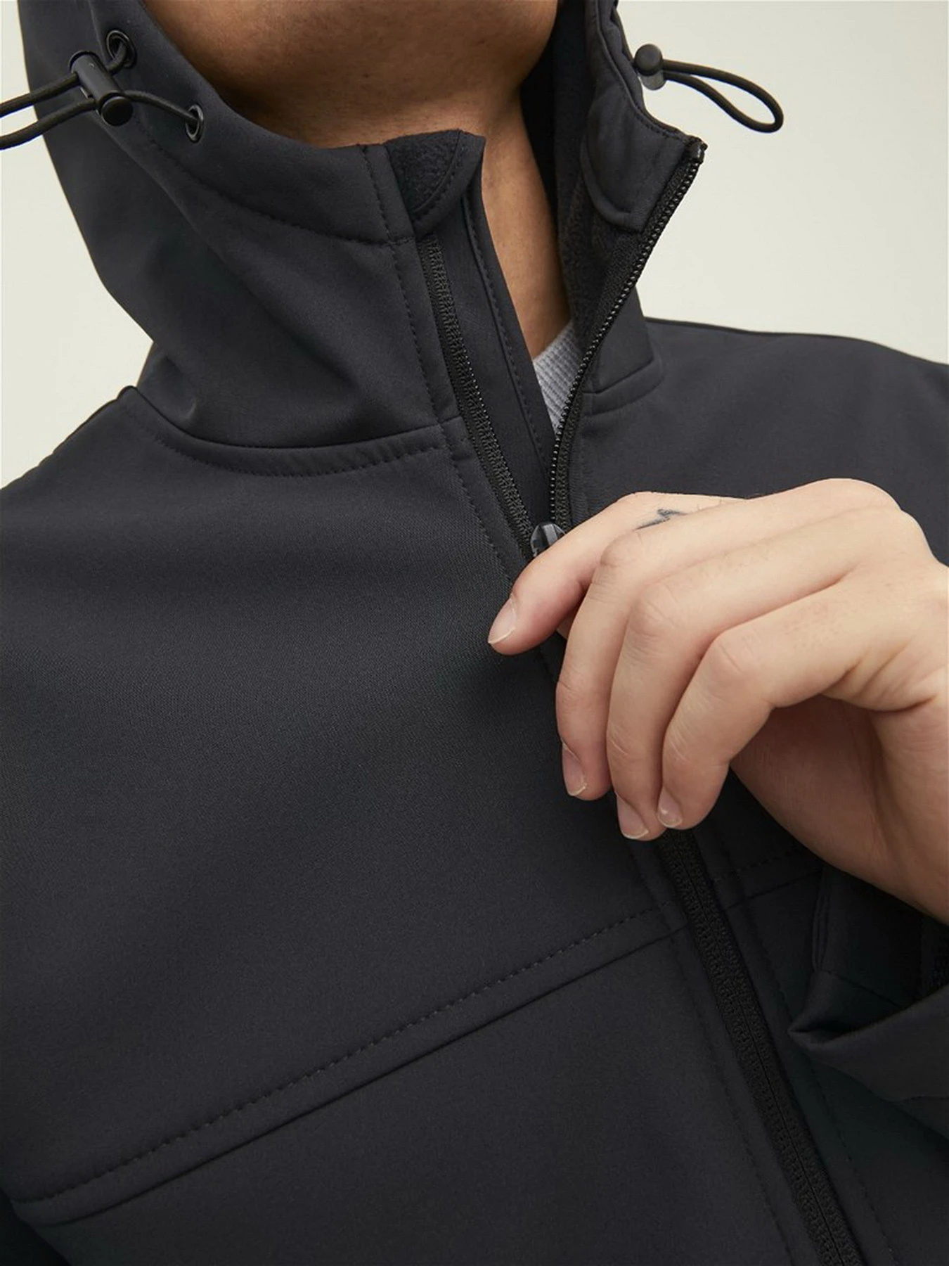 Куртки и дубленки JACK & JONES модель 12212363_Black Фото