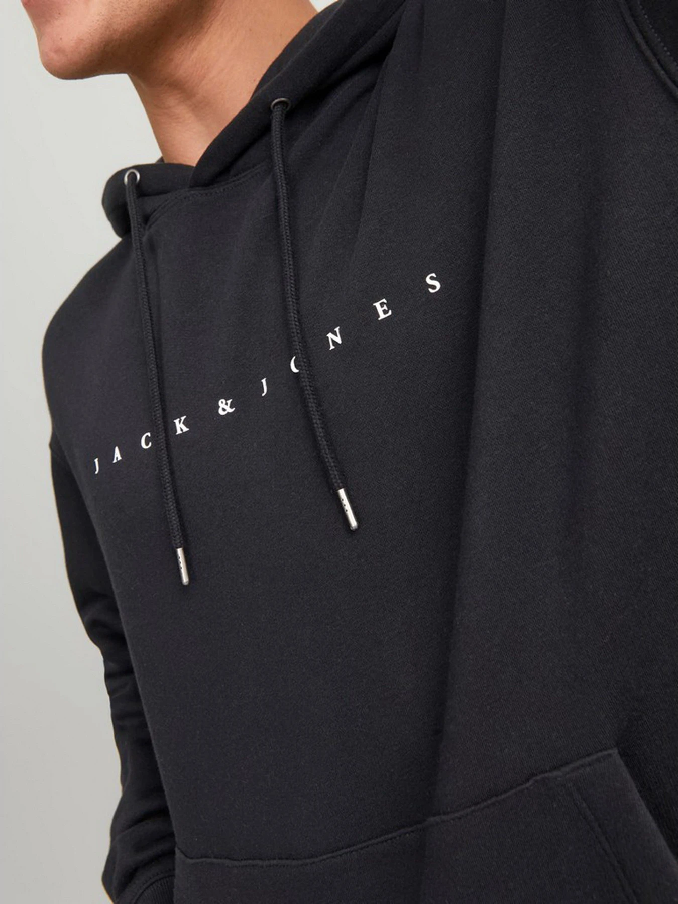 Худи и свитшоты JACK & JONES модель 12233972_Black Худи и свитшоты JACK & JONES модель 12233972_Black Фото