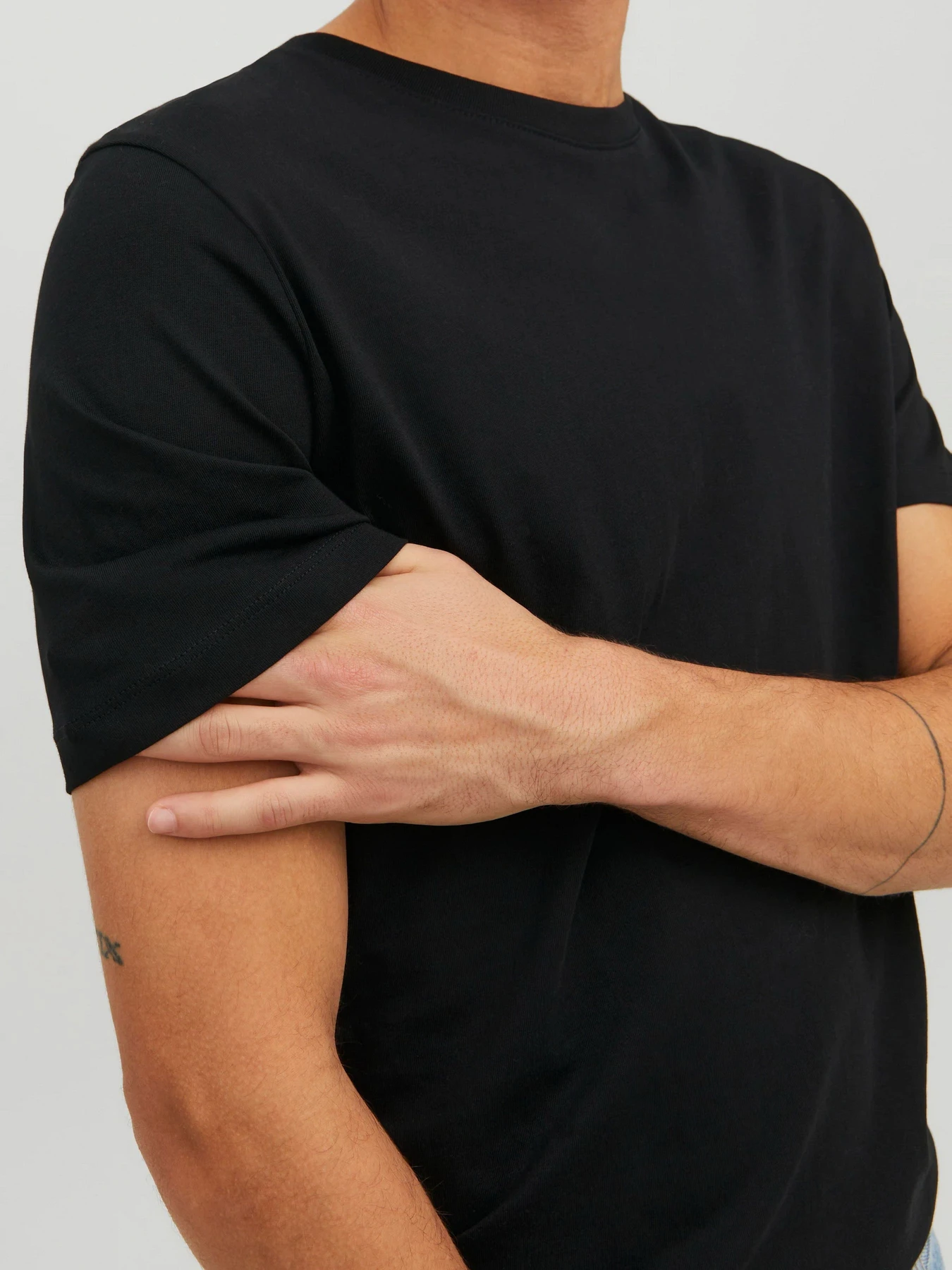 Футболки і поло JACK & JONES ORGANIC BASIC TEE модель 12156101_Black SLIM Футболки і поло JACK & JONES ORGANIC BASIC TEE модель 12156101_Black SLIM Фото