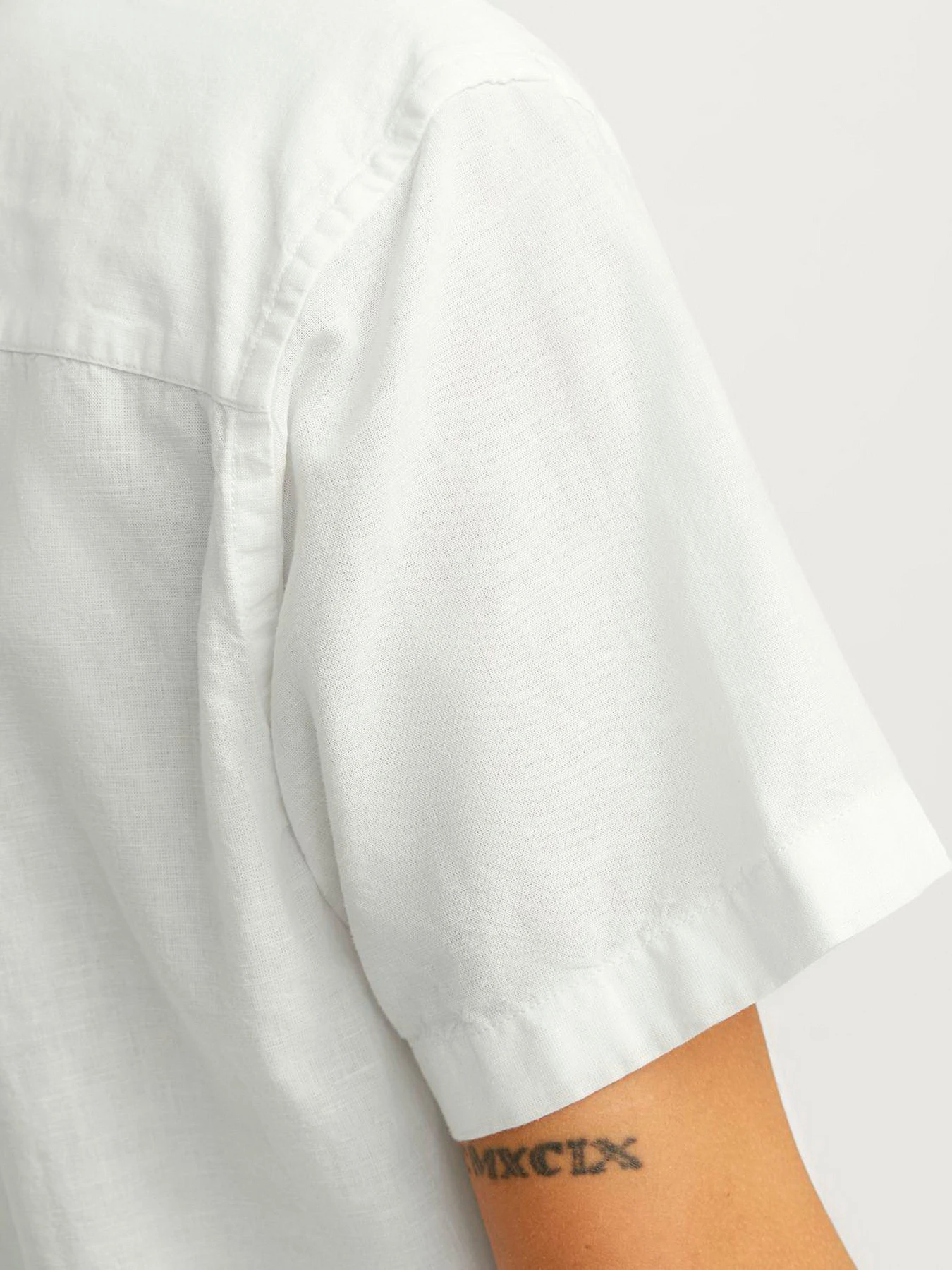 Рубашки JACK & JONES модель 12248592_White Рубашки JACK & JONES модель 12248592_White Фото