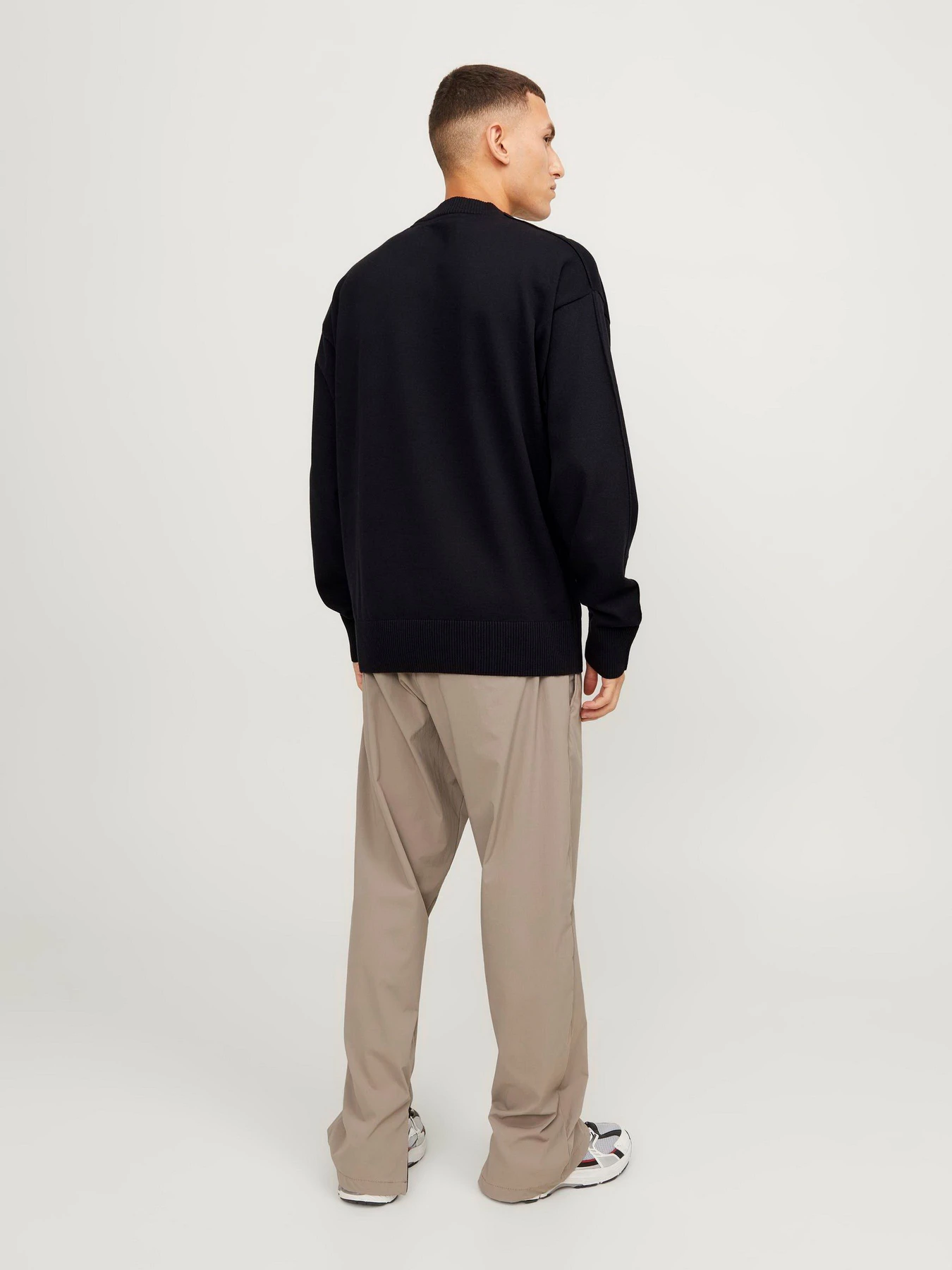Свитры и кардиганы JACK & JONES модель 12251556_Black Свитры и кардиганы JACK & JONES модель 12251556_Black Фото