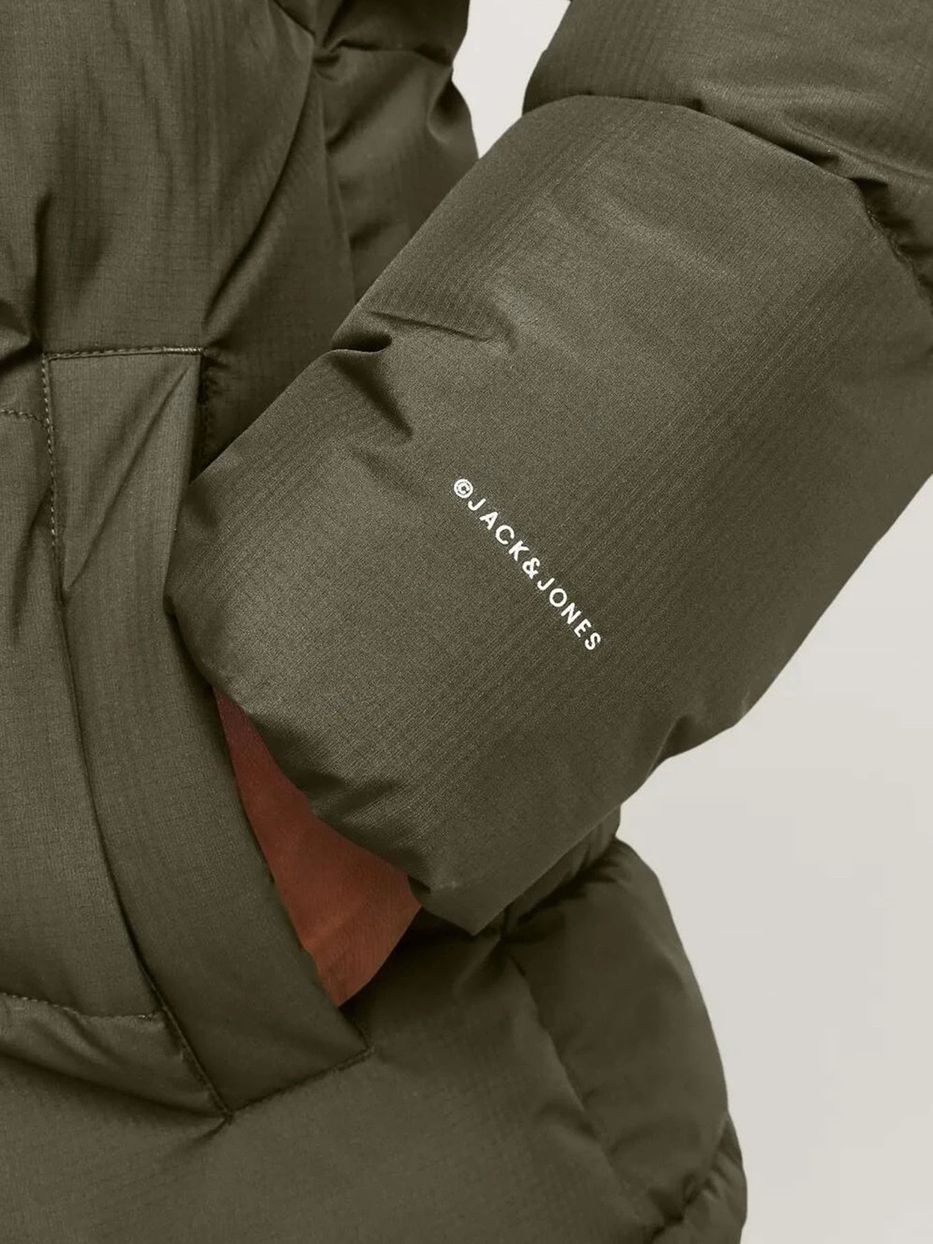 Куртки и дубленки JACK & JONES модель 12259850_Olive Night Куртки и дубленки JACK & JONES модель 12259850_Olive Night Фото