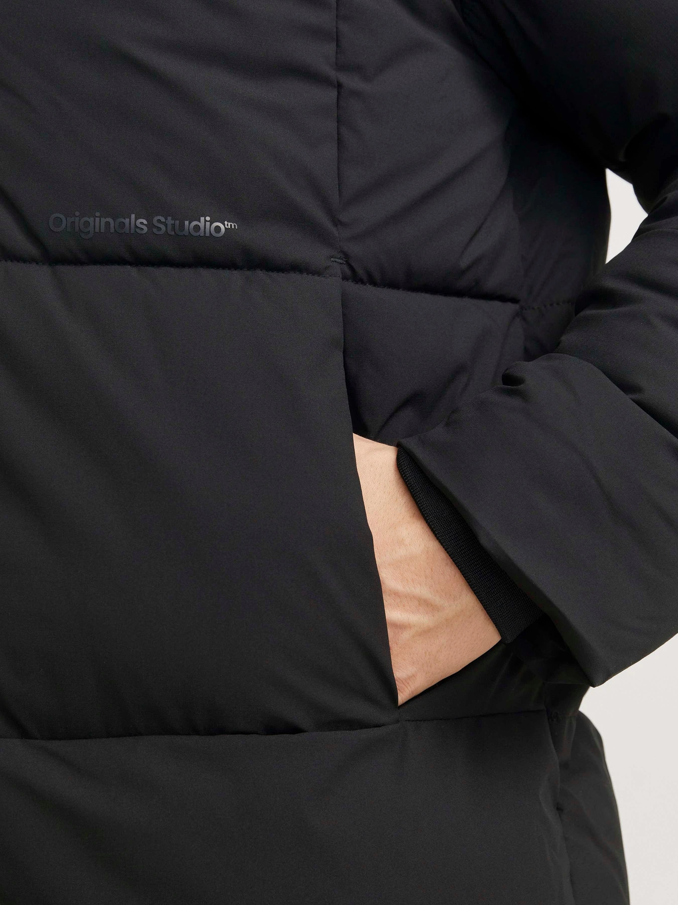 Куртки и дубленки JACK & JONES модель 12260440_Black Фото