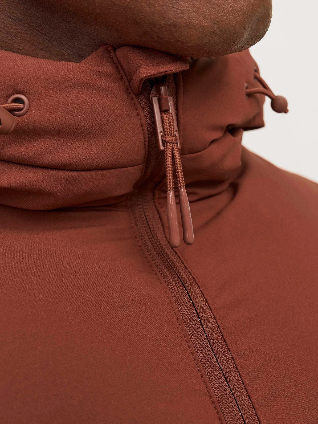 Куртки и дубленки JACK & JONES модель 12260433_Brandy Brown Фото